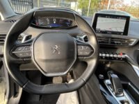 Peugeot 3008 1.2 PureTech Allure // DIGI COCKPIT! // NAVI // CAMERA // CLIMA // CRUISE // TREKHAAK // APPLE CARPLAY - ANDROID AUTO // ELEK. A 43