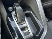 Peugeot 3008 1.2 PureTech Allure // DIGI COCKPIT! // NAVI // CAMERA // CLIMA // CRUISE // TREKHAAK // APPLE CARPLAY - ANDROID AUTO // ELEK. A 58