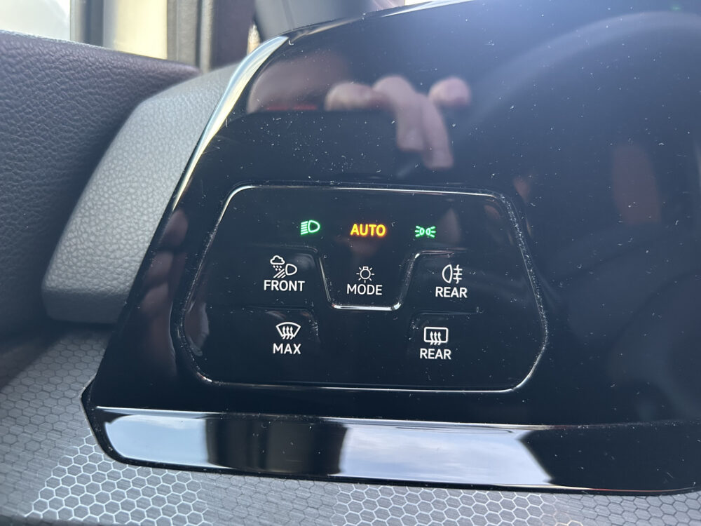 Volkswagen Golf 1.4 eHybrid GTE 1e EIGENAAR!! // FULL LED // ADAPTIV. CRUISE // NAVI // PDC V+A // STOEL + STUURWIELVERWARMING 19