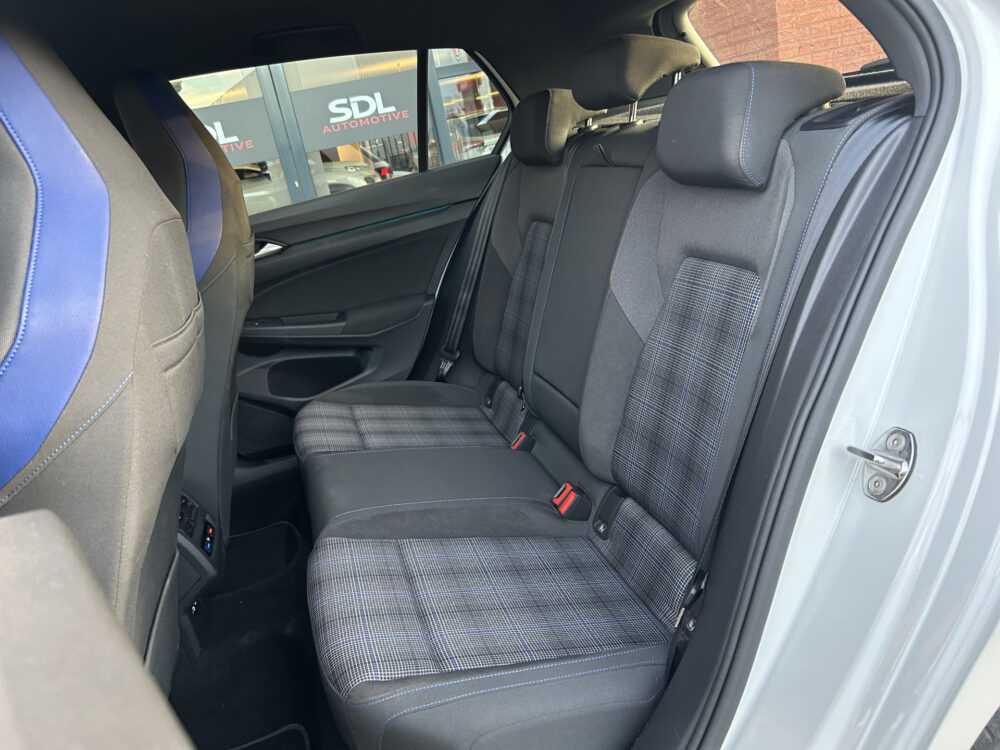 Volkswagen Golf 1.4 eHybrid GTE 1e EIGENAAR!! // FULL LED // ADAPTIV. CRUISE // NAVI // PDC V+A // STOEL + STUURWIELVERWARMING 23