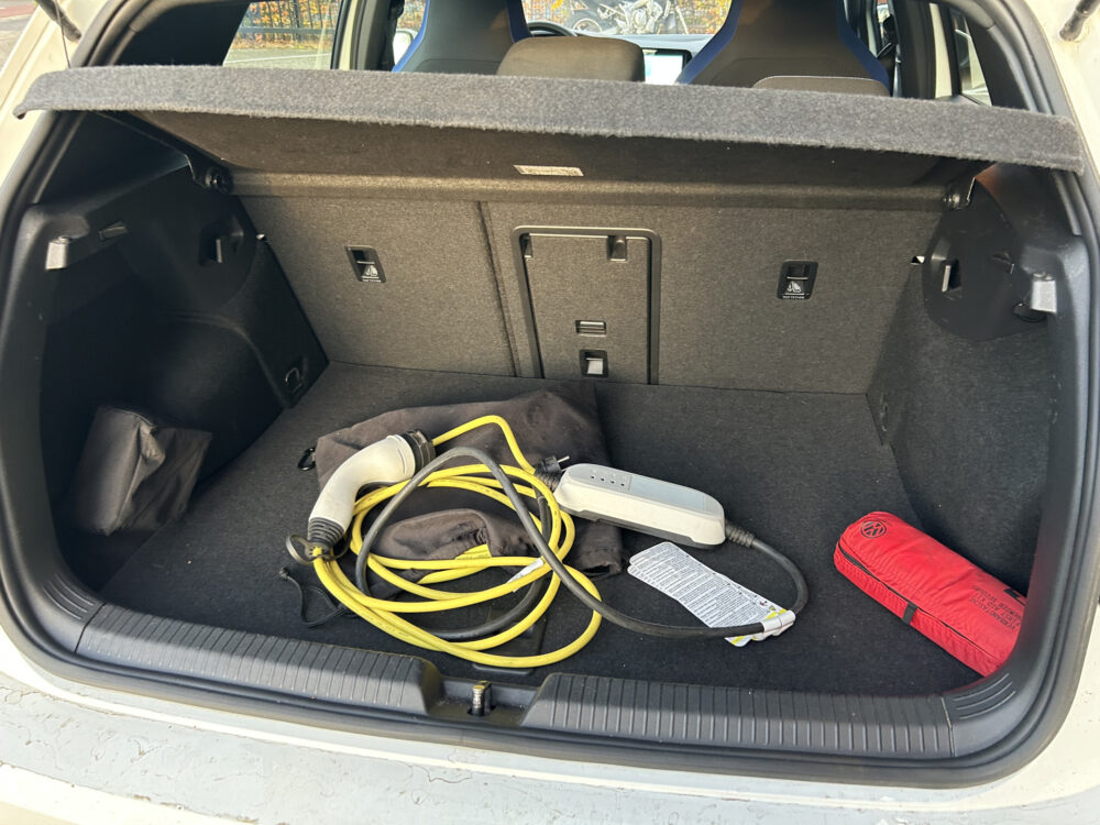 Volkswagen Golf 1.4 eHybrid GTE 1e EIGENAAR!! // FULL LED // ADAPTIV. CRUISE // NAVI // PDC V+A // STOEL + STUURWIELVERWARMING 24