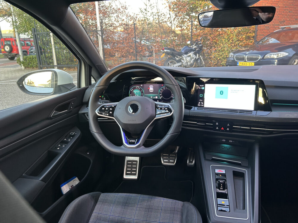 Volkswagen Golf 1.4 eHybrid GTE 1e EIGENAAR!! // FULL LED // ADAPTIV. CRUISE // NAVI // PDC V+A // STOEL + STUURWIELVERWARMING 7