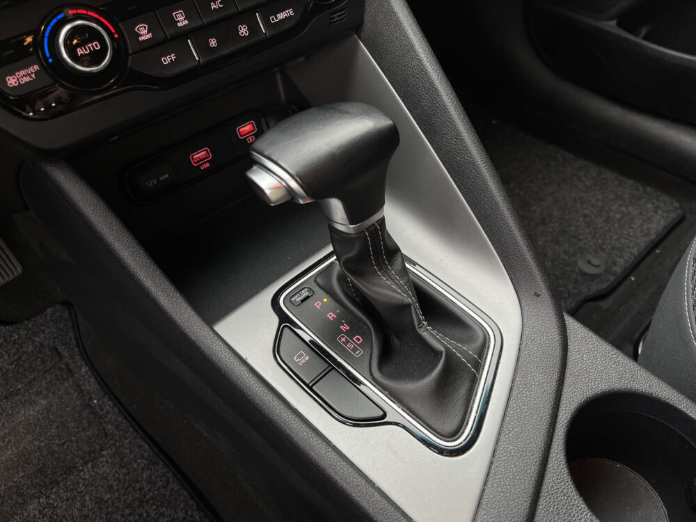 Kia Niro 1.6 GDi Hybrid DynamicLine // ADAPTIEVE CRUISE // LED // NAVI+CARPLAY // CAMERA // CLIMA /// 21