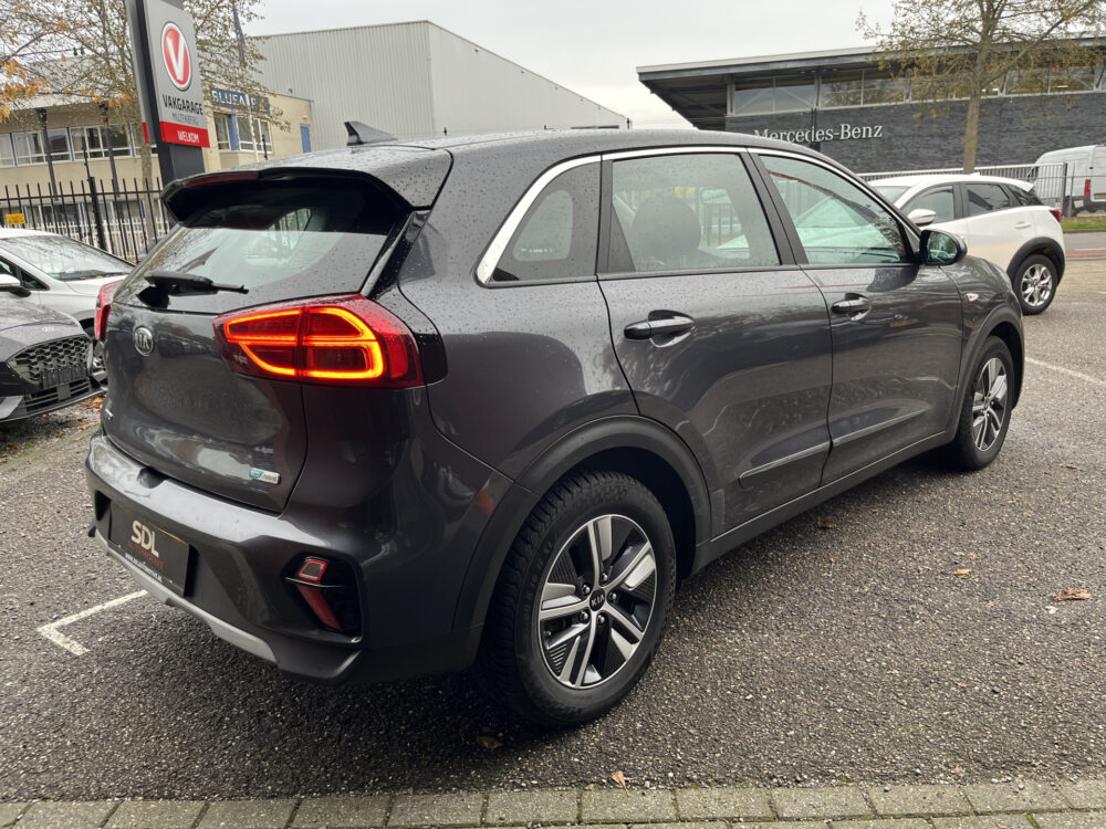Kia Niro 1.6 GDi Hybrid DynamicLine // ADAPTIEVE CRUISE // LED // NAVI+CARPLAY // CAMERA // CLIMA /// 6