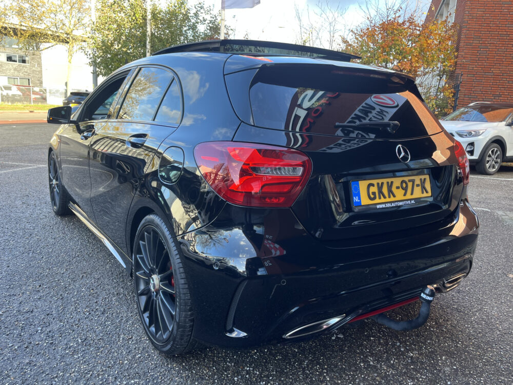 Mercedes-Benz A-Klasse 250 Sport 4MATIC Prestige // HARMAN-KARDON AUDIO // ADAPTIVE CRUISE // NAVI // CAMERA // SCHUIF-KANTELDAK // 3