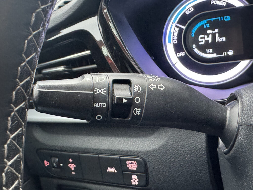 Kia Niro 1.6 GDi Hybrid DynamicLine // ADAPTIEVE CRUISE // LED // NAVI+CARPLAY // CAMERA // CLIMA /// 28