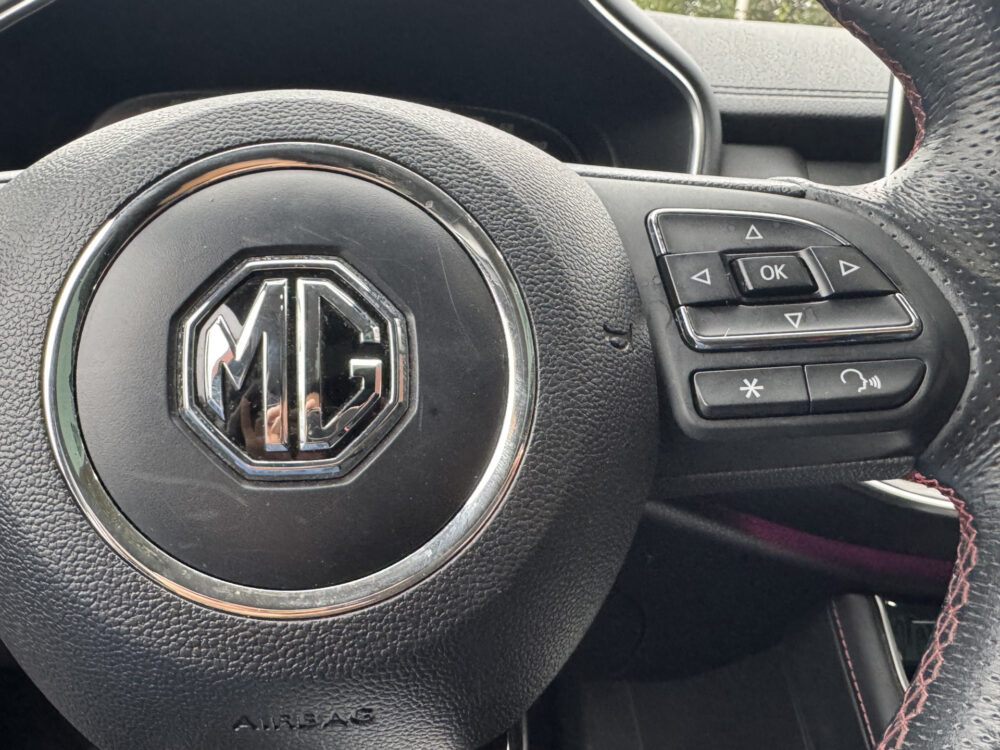 MG EHS 1.5 TGDI Luxury // SCHUIF-KANTELDAK // NAVI // 360° CAMERA // APPLE CARPLAY-ANDROID AUTO // LEDEREN BEKLEDING // TREKHAAK 16