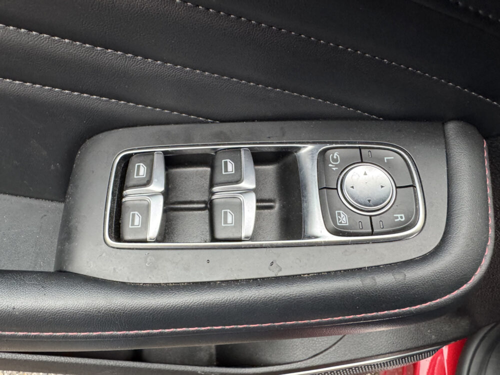 MG EHS 1.5 TGDI Luxury // SCHUIF-KANTELDAK // NAVI // 360° CAMERA // APPLE CARPLAY-ANDROID AUTO // LEDEREN BEKLEDING // TREKHAAK 25