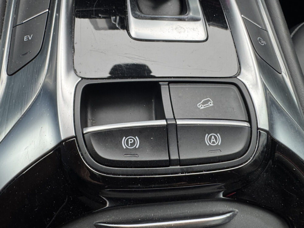 MG EHS 1.5 TGDI Luxury // SCHUIF-KANTELDAK // NAVI // 360° CAMERA // APPLE CARPLAY-ANDROID AUTO // LEDEREN BEKLEDING // TREKHAAK 31