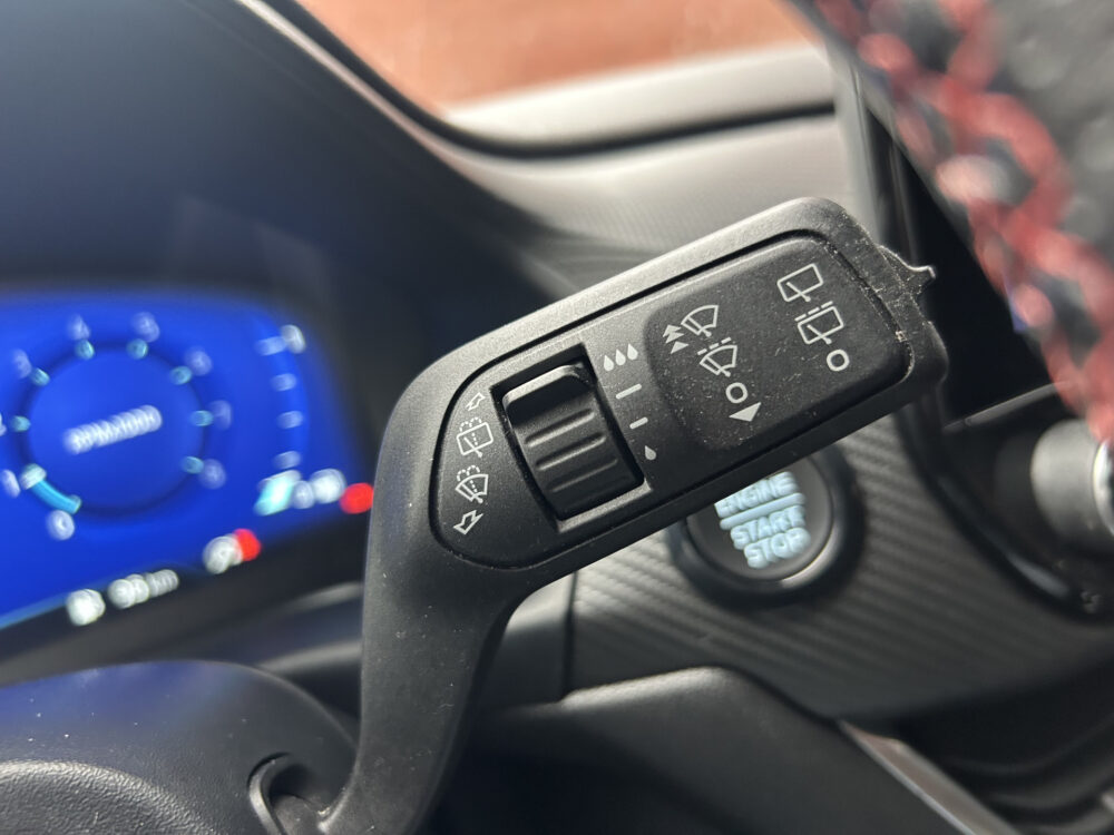 Ford Puma 1.0 EcoBoost Hybrid ST-Line X 155PK // FAB. GARANTIE T/M 25/06/27 // FULL LED // NAVI + CARPLAY // CAMERA // WINTERPACK 12