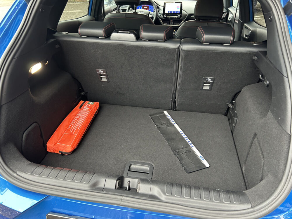 Ford Puma 1.0 EcoBoost Hybrid ST-Line X 155PK // FAB. GARANTIE T/M 25/06/27 // FULL LED // NAVI + CARPLAY // CAMERA // WINTERPACK 32