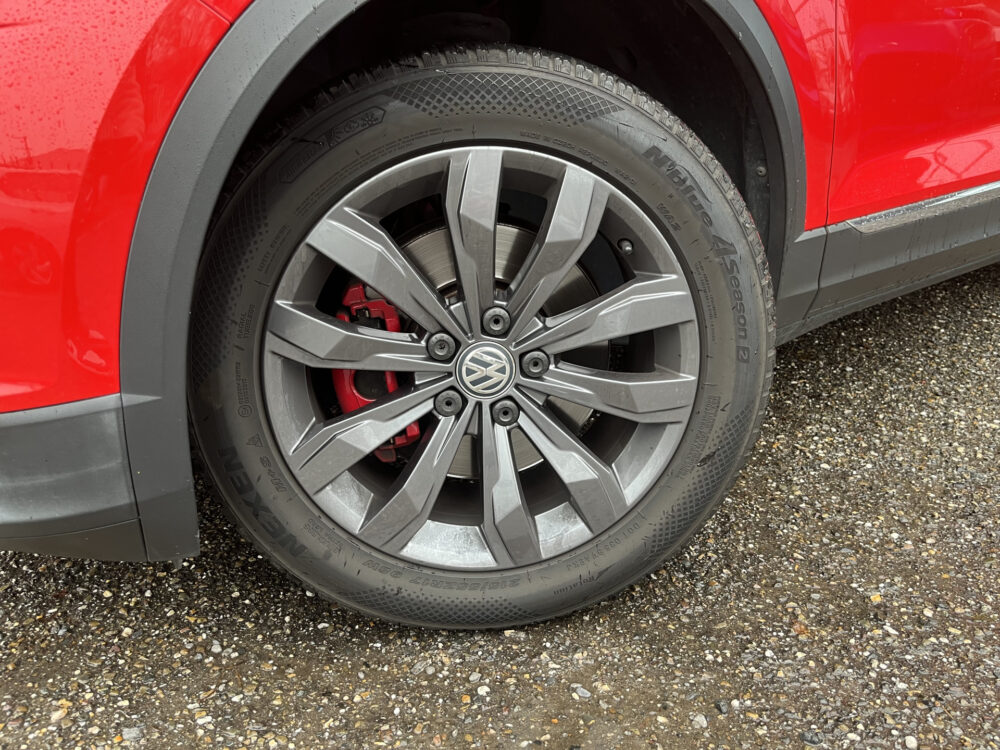 Volkswagen T-Roc 1.0 TSI Sport // ADAPT. CRUISE // DODEHOEK // NAVI // APPLE-ANDROID AUTO // PDC V+A // 10