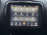 Jeep Renegade 1.3T DDCT Limited // TREKHAAK // NAVI // CLIMA // ADAPTIVE CRUISE // LEDER // KEY LESS ENTRY // 52