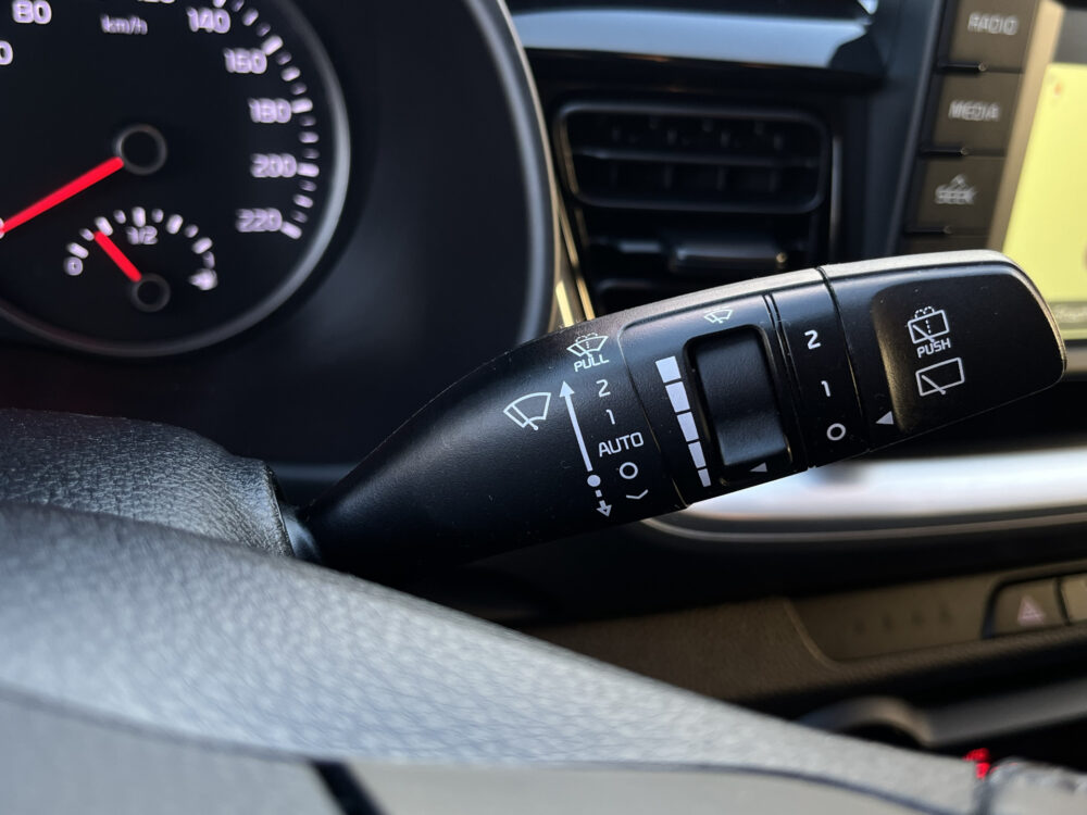 Kia Stonic 1.0 T-GDi DynamicPlusLine // NAVI // APPLE-ANDROID AUTO // CLIMA // DAB // STUUR+STOELVERWARMING // 20