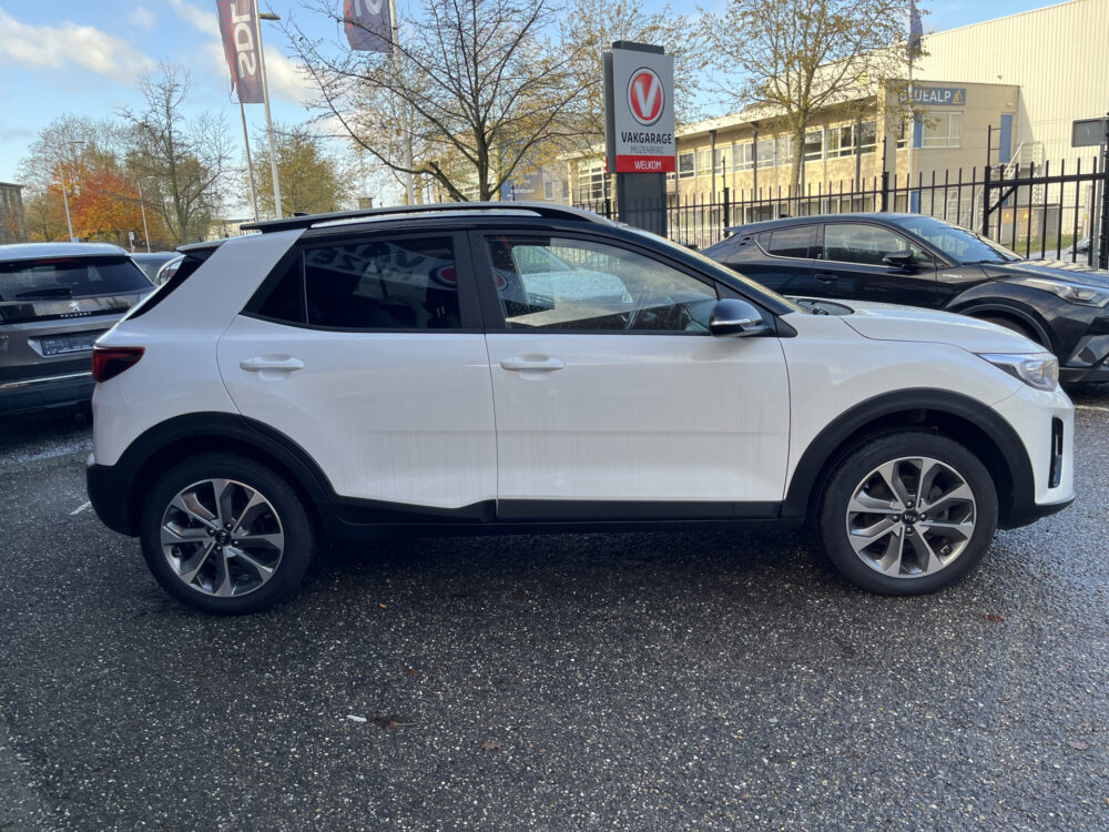 Kia Stonic 1.0 T-GDi DynamicPlusLine // NAVI // APPLE-ANDROID AUTO // CLIMA // DAB // STUUR+STOELVERWARMING // 6