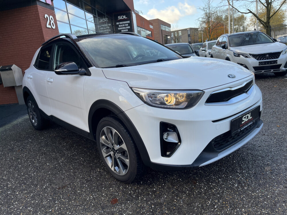 Kia Stonic 1.0 T-GDi DynamicPlusLine // NAVI // APPLE-ANDROID AUTO // CLIMA // DAB // STUUR+STOELVERWARMING // 7