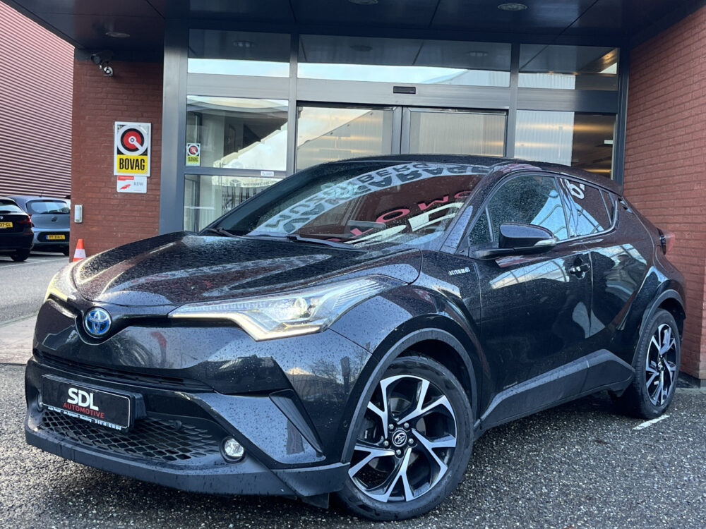 Toyota C-HR 1.8 Hybrid Executive // LED KOPLAMPEN // NAVI // CAMERA // ADAPTIVE CRUISE // STOEL + STUUR VERWARMING // 1