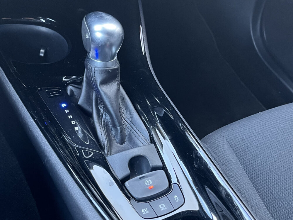 Toyota C-HR 1.8 Hybrid Executive // LED KOPLAMPEN // NAVI // CAMERA // ADAPTIVE CRUISE // STOEL + STUUR VERWARMING // 27