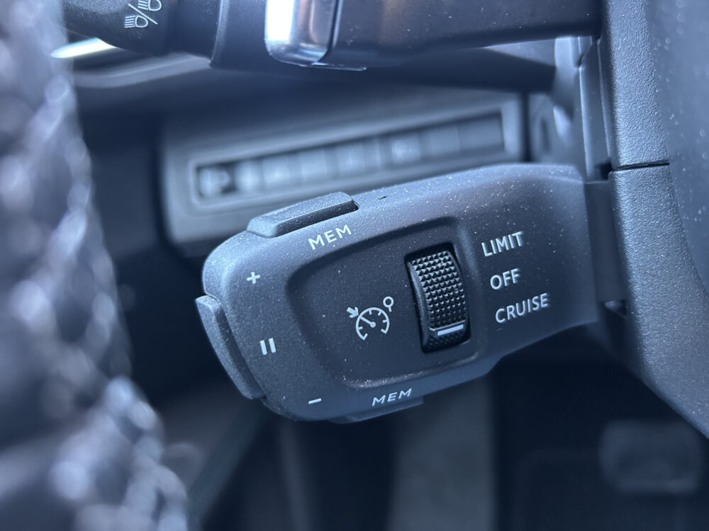 Peugeot 3008 1.6 HYbrid 225 Allure 1e EIGENAAR!! // LED // NAVI + CARPLAY // DODEHOEK DETECTIE // KEYLESS // CAMERA // TREKHAAK!! 12