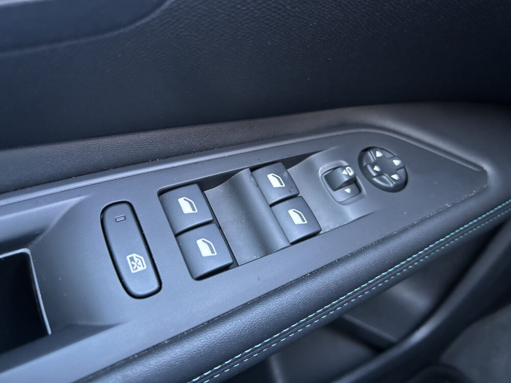 Peugeot 3008 1.6 HYbrid 225 Allure 1e EIGENAAR!! // LED // NAVI + CARPLAY // DODEHOEK DETECTIE // KEYLESS // CAMERA // TREKHAAK!! 21