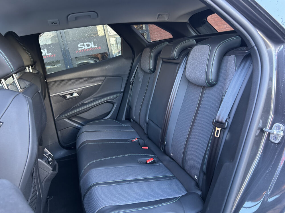 Peugeot 3008 1.6 HYbrid 225 Allure 1e EIGENAAR!! // LED // NAVI + CARPLAY // DODEHOEK DETECTIE // KEYLESS // CAMERA // TREKHAAK!! 28