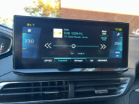 Peugeot 3008 1.6 HYbrid 225 Allure 1e EIGENAAR!! // LED // NAVI + CARPLAY // DODEHOEK DETECTIE // KEYLESS // CAMERA // TREKHAAK!! 51