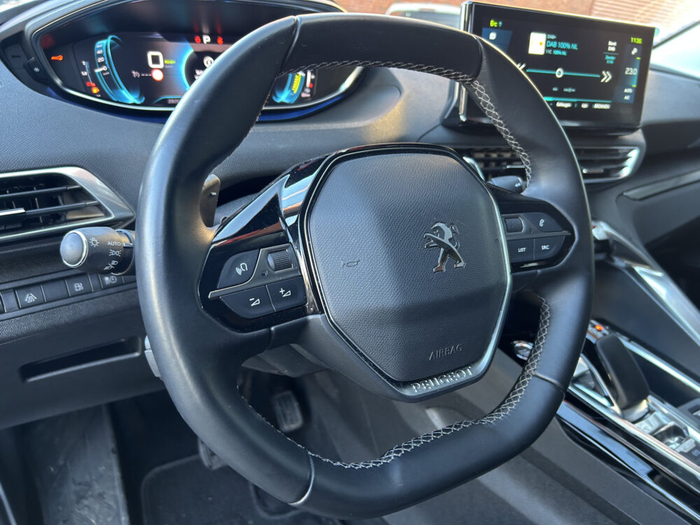 Peugeot 3008 1.6 HYbrid 225 Allure 1e EIGENAAR!! // LED // NAVI + CARPLAY // DODEHOEK DETECTIE // KEYLESS // CAMERA // TREKHAAK!! 6