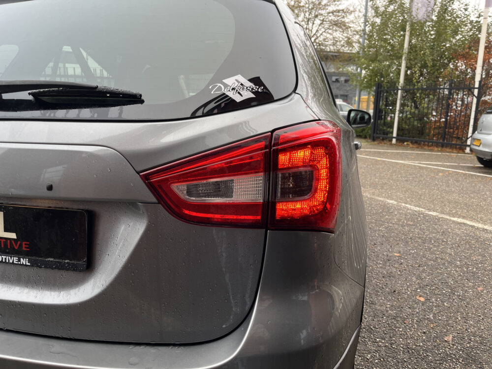 Suzuki S-Cross 1.0 Boosterjet Select // LED // KEYLESS // CAMERA+SENSOREN // CRUISE // NAVI+CARPLAY // STOELVERWARMING // 12