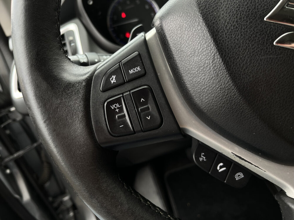 Suzuki S-Cross 1.0 Boosterjet Select // LED // KEYLESS // CAMERA+SENSOREN // CRUISE // NAVI+CARPLAY // STOELVERWARMING // 20