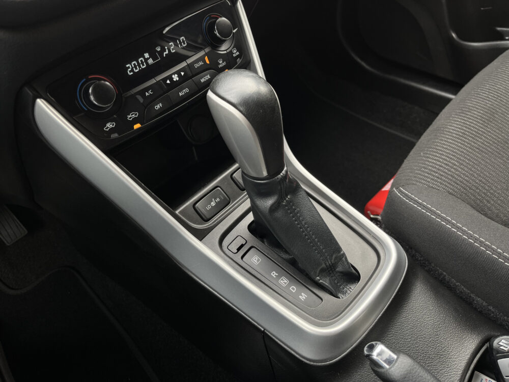 Suzuki S-Cross 1.0 Boosterjet Select // LED // KEYLESS // CAMERA+SENSOREN // CRUISE // NAVI+CARPLAY // STOELVERWARMING // 26