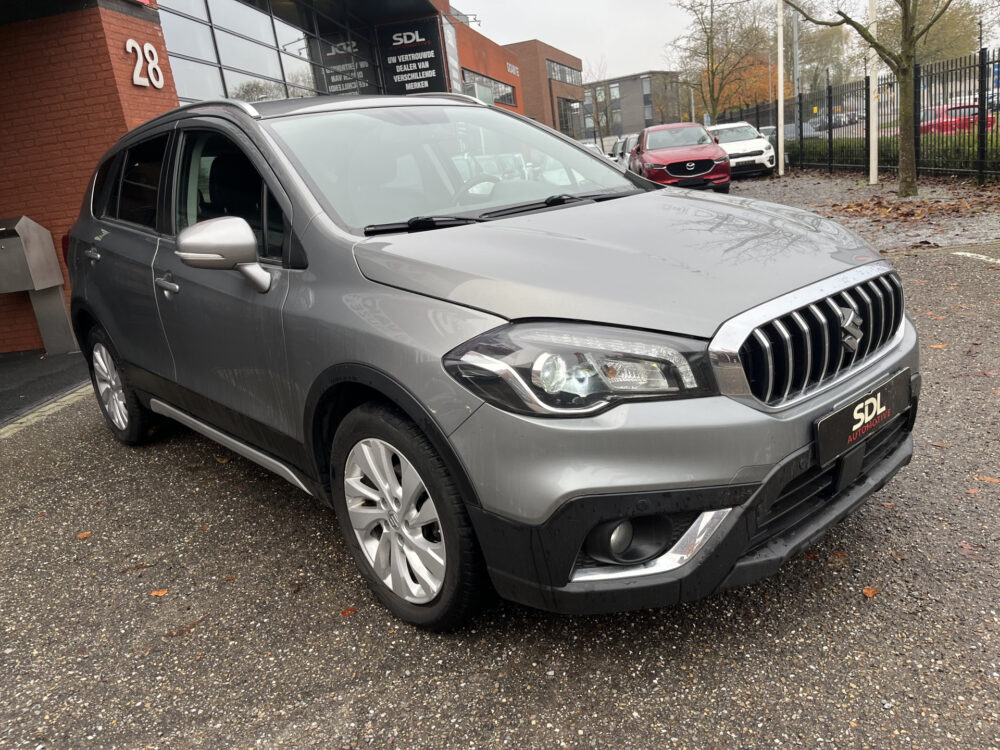 Suzuki S-Cross 1.0 Boosterjet Select // LED // KEYLESS // CAMERA+SENSOREN // CRUISE // NAVI+CARPLAY // STOELVERWARMING // 7