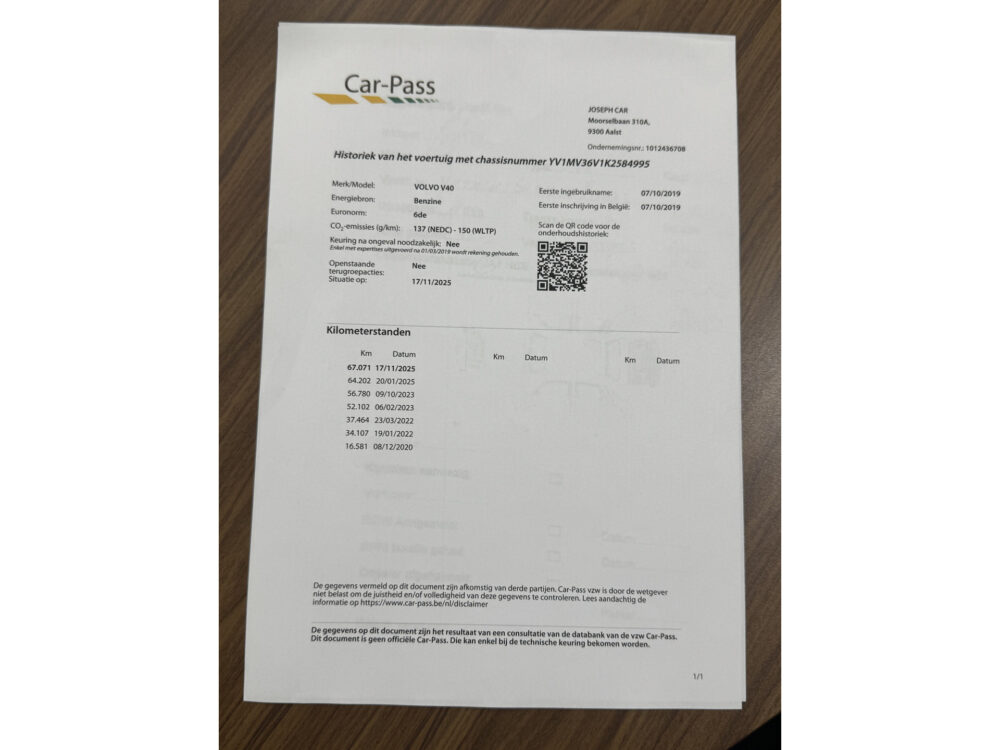 Volvo V40 2.0 T2 Momentum // NAVI // PDC // CLIMA // CRUISE // LED KOPLAMPEN // BLUETOOTH // 25