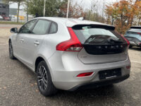 Volvo V40 2.0 T2 Momentum // NAVI // PDC // CLIMA // CRUISE // LED KOPLAMPEN // BLUETOOTH // 32