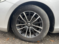 Volvo V40 2.0 T2 Momentum // NAVI // PDC // CLIMA // CRUISE // LED KOPLAMPEN // BLUETOOTH // 36