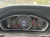 Volvo V40 2.0 T2 Momentum // NAVI // PDC // CLIMA // CRUISE // LED KOPLAMPEN // BLUETOOTH // 48