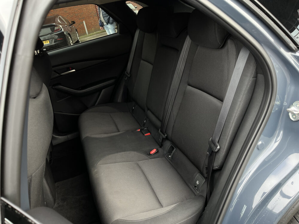 Mazda CX-30 2.0 e-SkyActiv-X M Hybrid Luxury // ADAPT. CRUISE // 360 CAMERA+SENSOREN // BOSE AUDIO // NAVI+CARPLAY // FULL LED // KEYLESS // 16