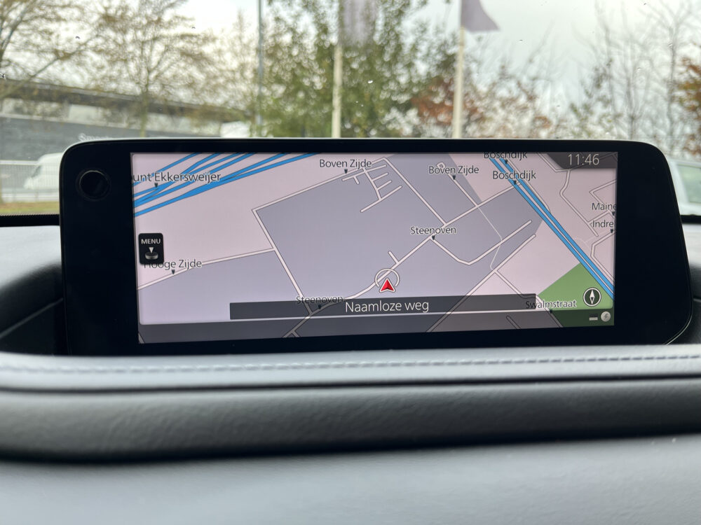 Mazda CX-30 2.0 e-SkyActiv-X M Hybrid Luxury // ADAPT. CRUISE // 360 CAMERA+SENSOREN // BOSE AUDIO // NAVI+CARPLAY // FULL LED // KEYLESS // 29