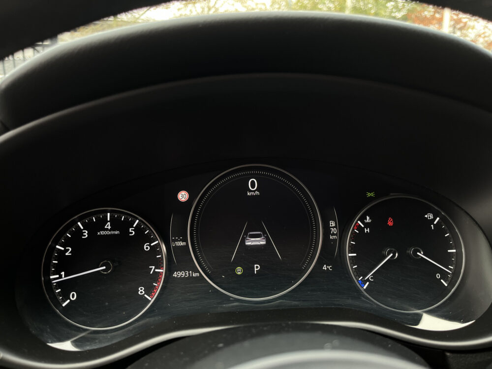 Mazda CX-30 2.0 e-SkyActiv-X M Hybrid Luxury // ADAPT. CRUISE // 360 CAMERA+SENSOREN // BOSE AUDIO // NAVI+CARPLAY // FULL LED // KEYLESS // 35