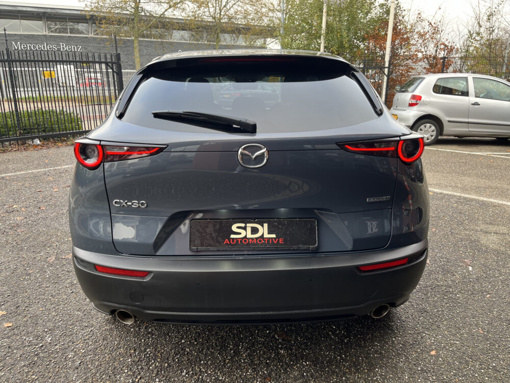 Mazda CX-30 2.0 e-SkyActiv-X M Hybrid Luxury // ADAPT. CRUISE // 360 CAMERA+SENSOREN // BOSE AUDIO // NAVI+CARPLAY // FULL LED // KEYLESS // 4