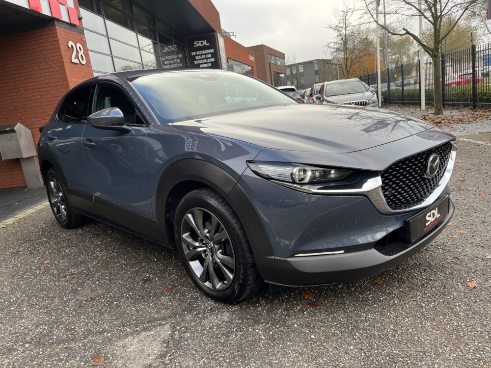Mazda CX-30 2.0 e-SkyActiv-X M Hybrid Luxury // ADAPT. CRUISE // 360 CAMERA+SENSOREN // BOSE AUDIO // NAVI+CARPLAY // FULL LED // KEYLESS // 7