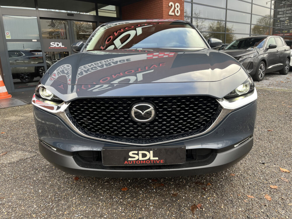 Mazda CX-30 2.0 e-SkyActiv-X M Hybrid Luxury // ADAPT. CRUISE // 360 CAMERA+SENSOREN // BOSE AUDIO // NAVI+CARPLAY // FULL LED // KEYLESS // 8