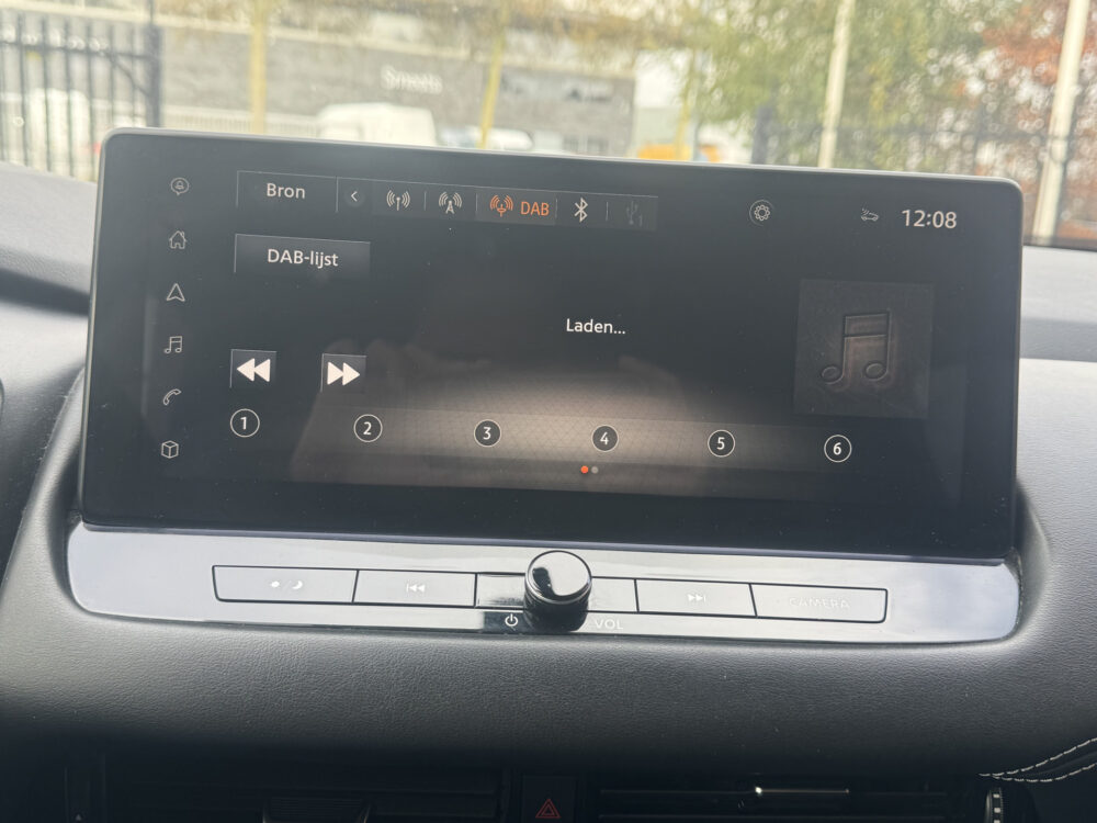 Nissan QASHQAI 1.3 MHEV Xtronic N-Connecta // NAVI // CAMERA // CLIMA // ADAPTIVE CRUISE // APPLE CARPLAY - ANDROID AUTO // 17