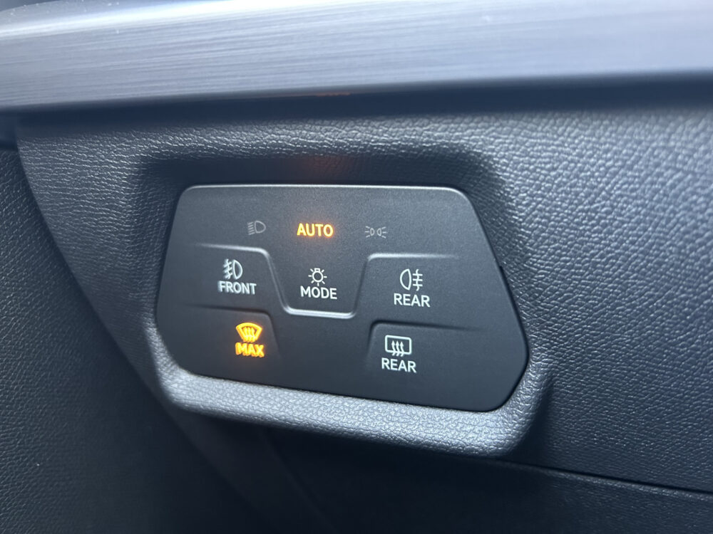 SEAT Leon Sportstourer 1.4 TSI eHybrid PHEV FR // LED // NAVI // PDC V+A // CAMERA // STOEL + STUURWIELVERWARMING // ADAPTIV. CRUISE 19