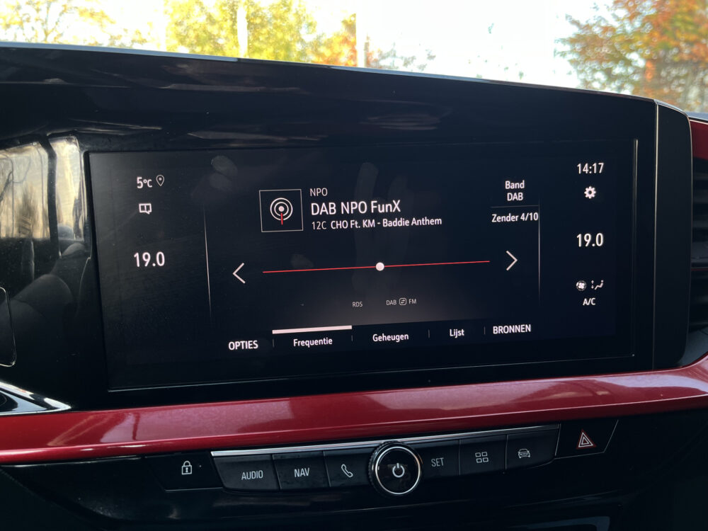 Opel Mokka 1.2 Turbo GS Line // DODEHOEK // ADAPT. CRUISE // CAMERA+SENSOREN // CLIMA // STOELVERWARMING // KEYLESS // 26