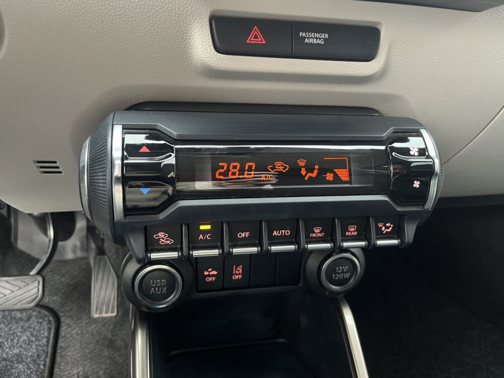 Suzuki Ignis 1.2 Stijl // LED // KEYLESS // CAMERA // NAVI+CARPLAY // STOELVERWARMING // 24