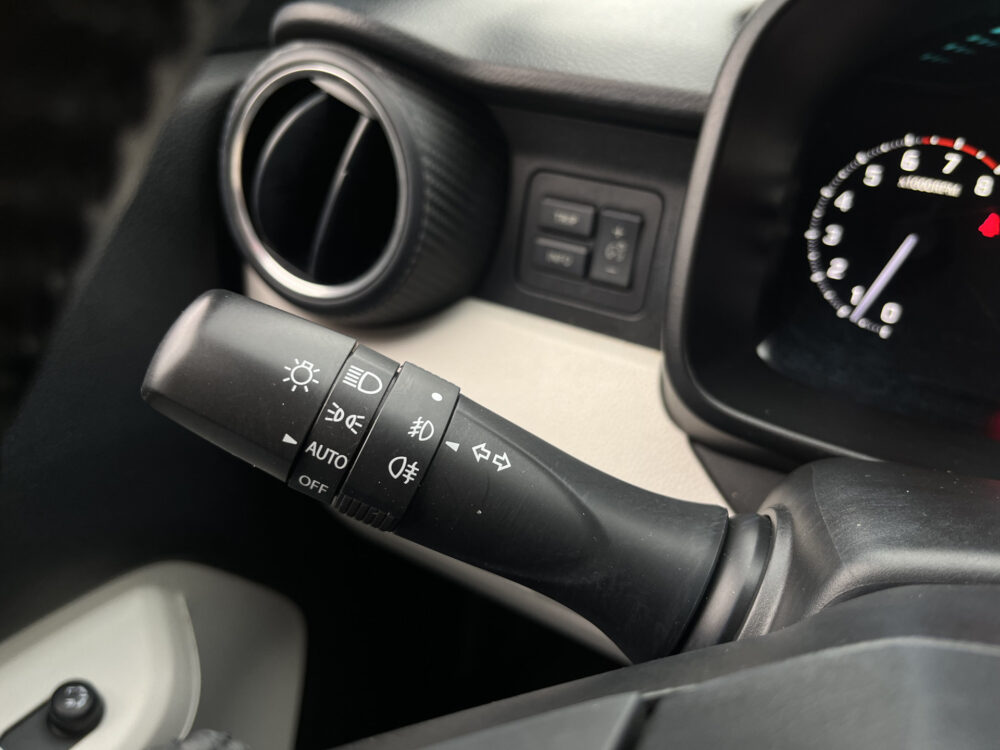 Suzuki Ignis 1.2 Stijl // LED // KEYLESS // CAMERA // NAVI+CARPLAY // STOELVERWARMING // 30