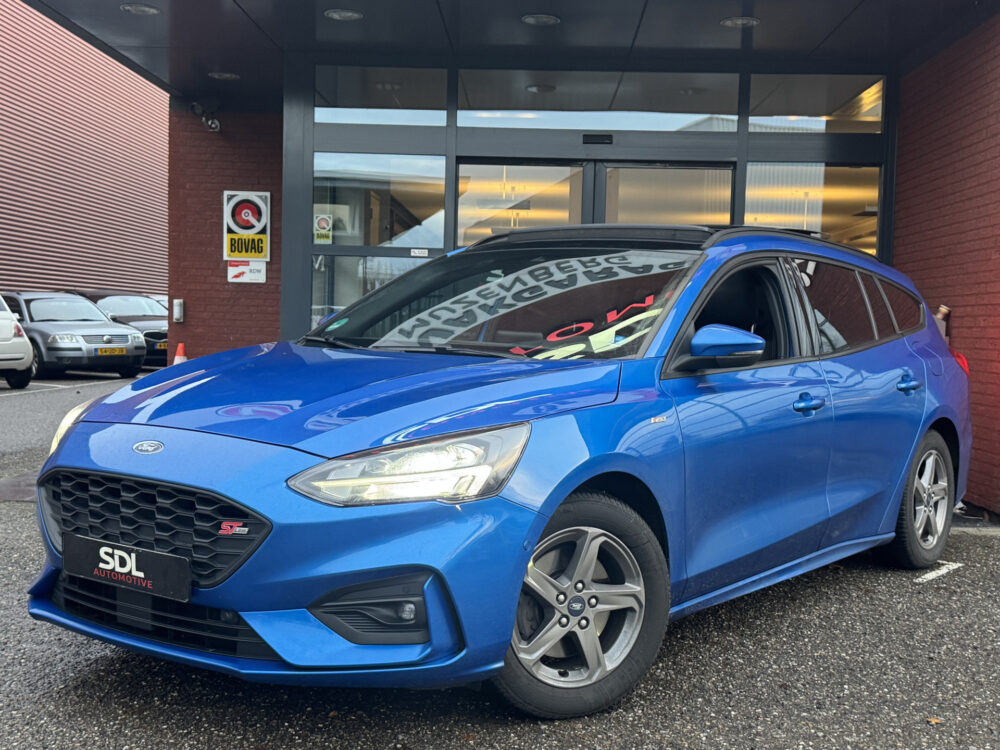 Ford FOCUS Wagon 1.5 EcoBoost ST Line Business // B&O AUDIO // SCHUIF KANTEL DAK // NAVI // CAMERA // TREKHAAK 1