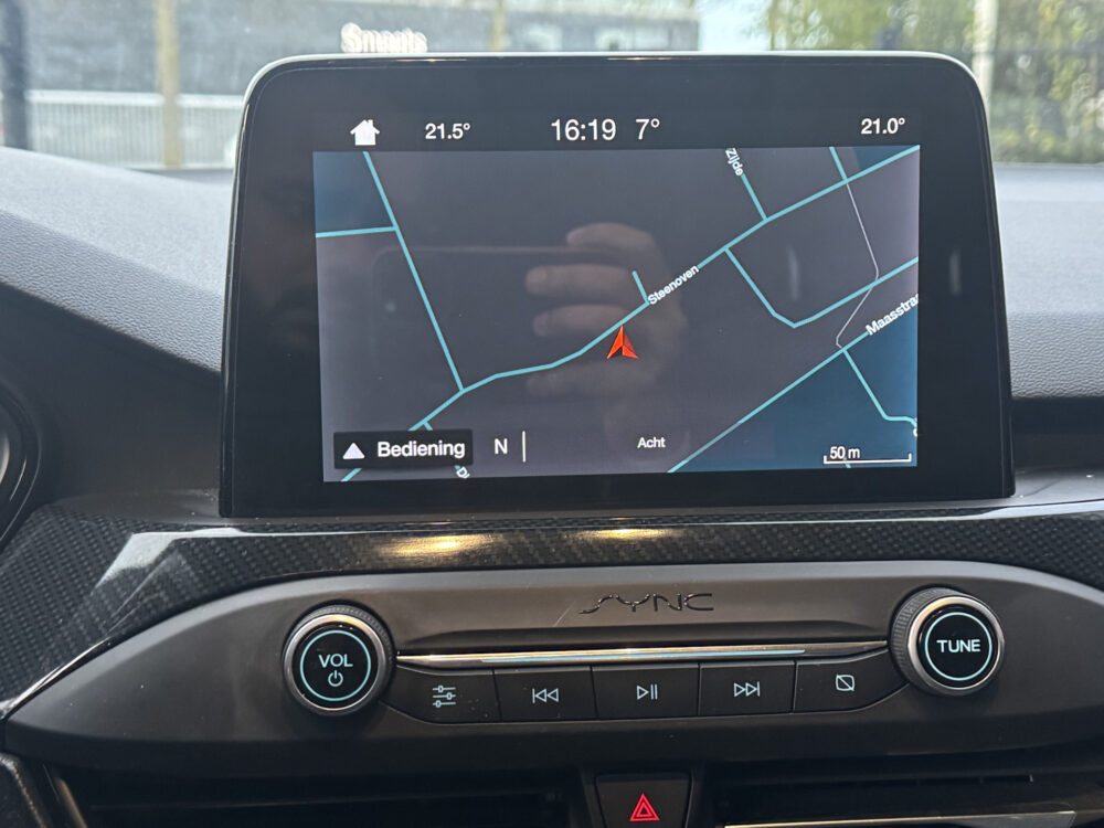 Ford FOCUS Wagon 1.5 EcoBoost ST Line Business // B&O AUDIO // SCHUIF KANTEL DAK // NAVI // CAMERA // TREKHAAK 17