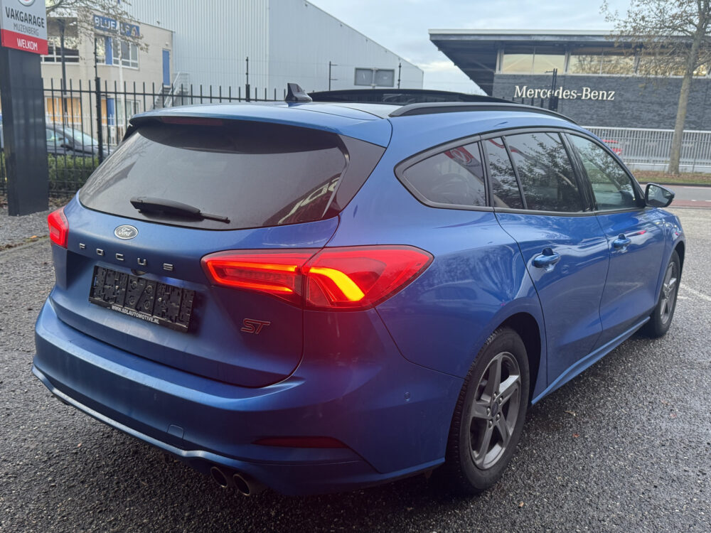 Ford FOCUS Wagon 1.5 EcoBoost ST Line Business // B&O AUDIO // SCHUIF KANTEL DAK // NAVI // CAMERA // TREKHAAK 4