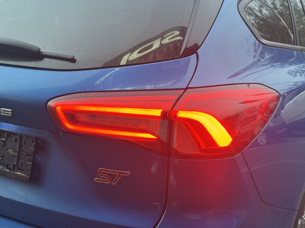 Ford FOCUS Wagon 1.5 EcoBoost ST Line Business // B&O AUDIO // SCHUIF KANTEL DAK // NAVI // CAMERA // TREKHAAK 8